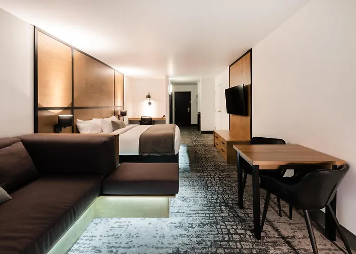 Ax Hotel